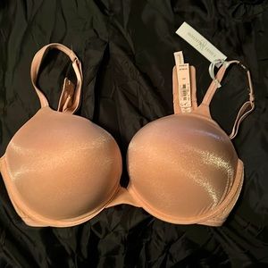 Victoria’s Secret padded  t-shirt push up plunge 38C